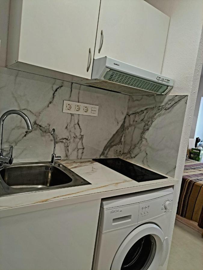 דירות בנידורם Comfortable Studio With Sea View מראה חיצוני תמונה