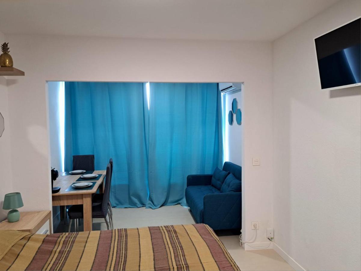דירות בנידורם Comfortable Studio With Sea View מראה חיצוני תמונה